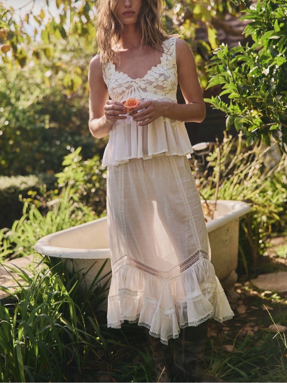 NWT FREE PEOPLE Petal party shapeless cami - Picture 3 of 5